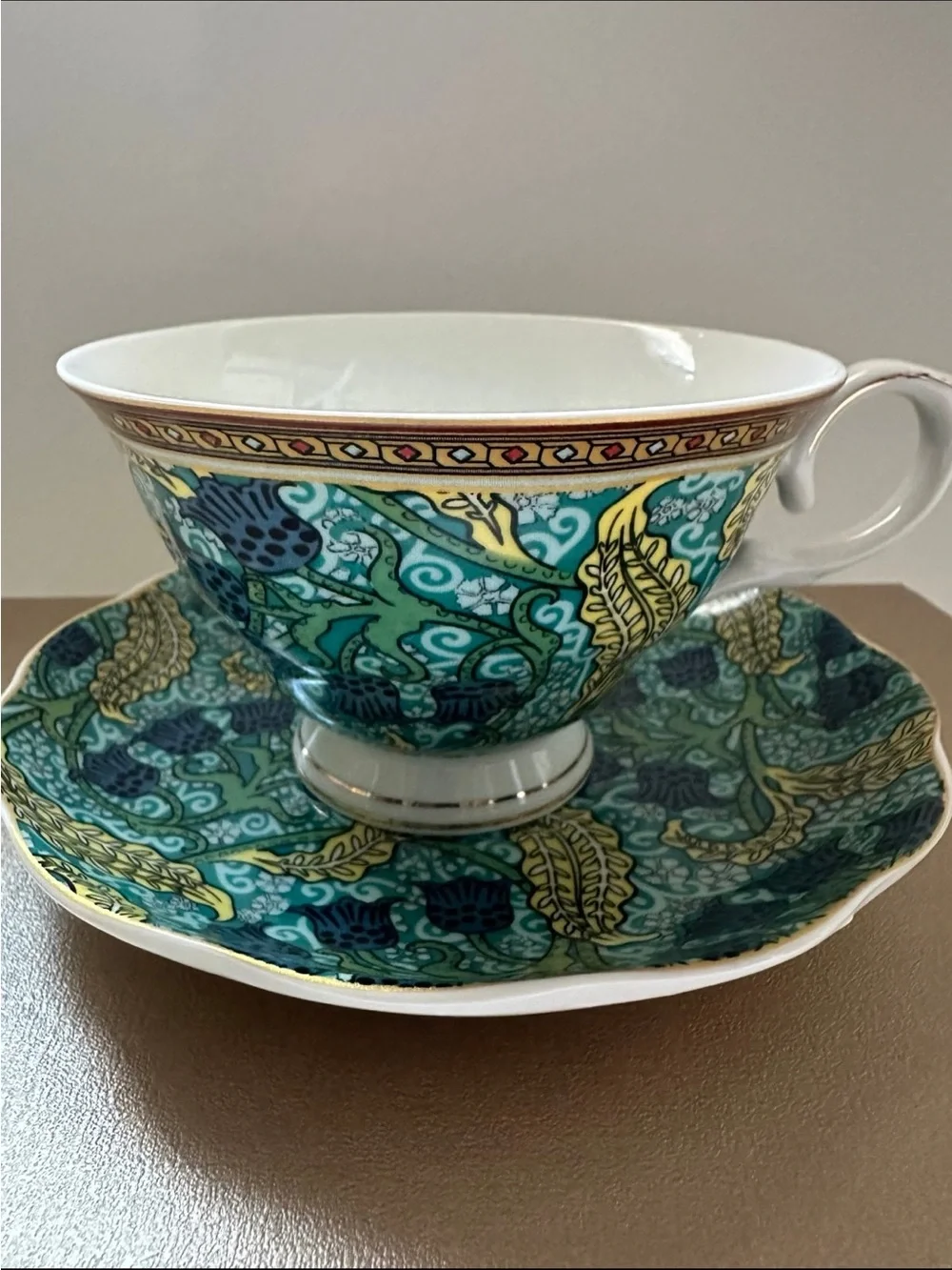 Grace Teaware Green & Gold Porcelain Teacup Set 2 Cups & 2 Saucers Gift Box NWT